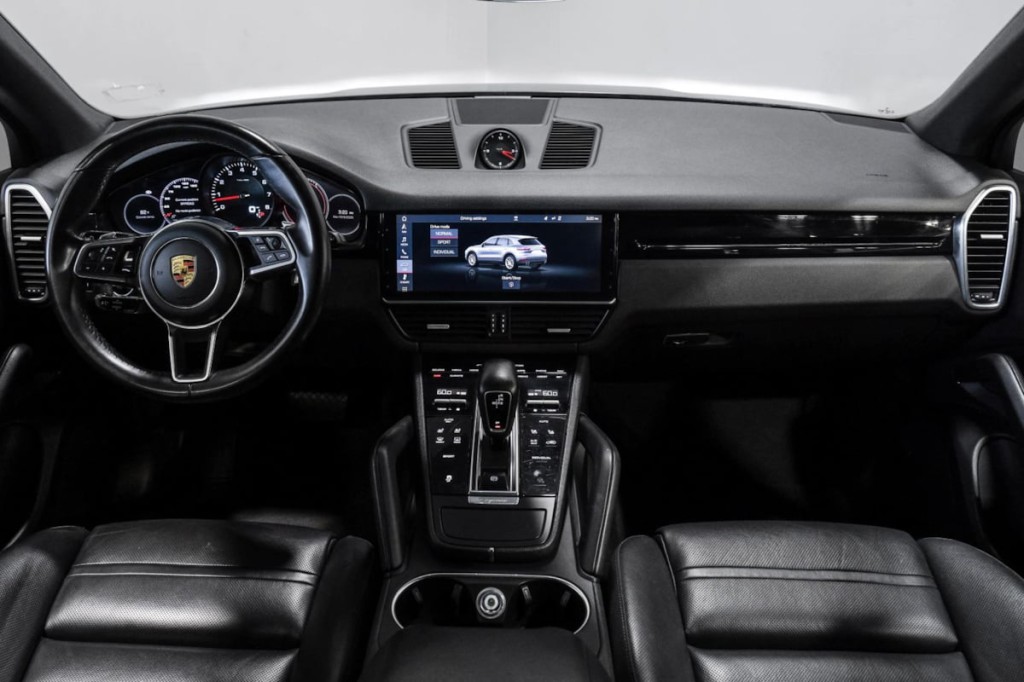 2019 Porsche Cayenne Image 16