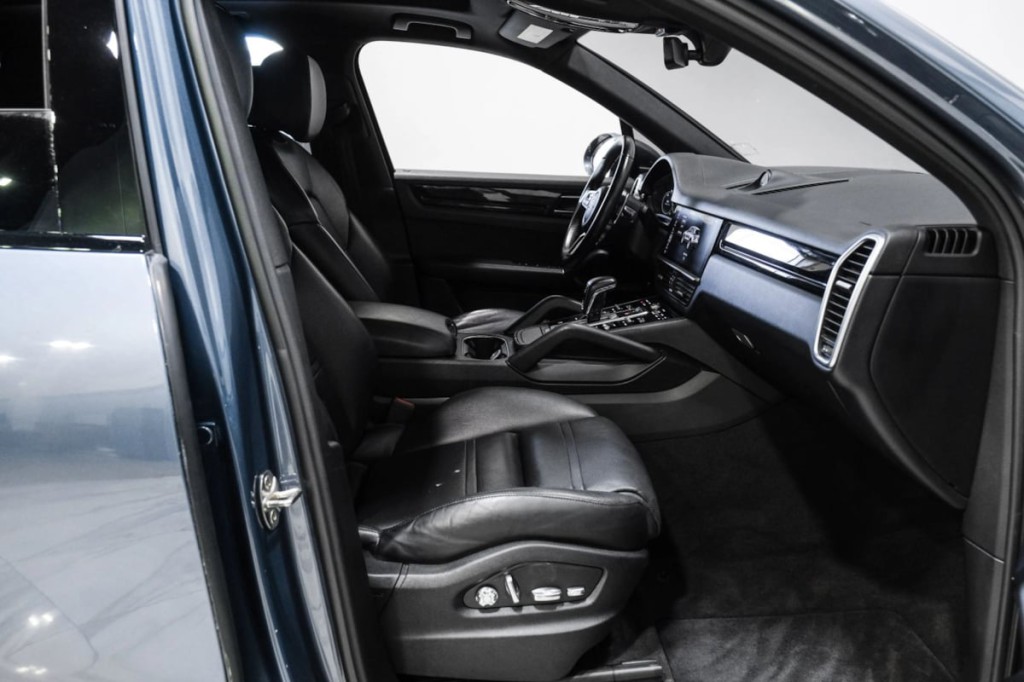 2019 Porsche Cayenne Image 33