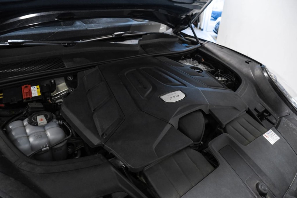 2019 Porsche Cayenne Image 50
