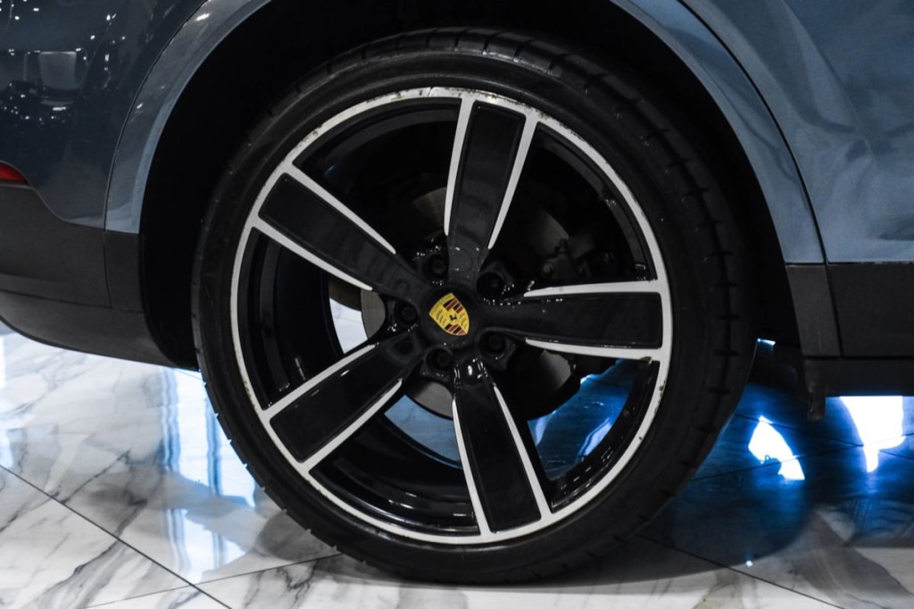 2019 Porsche Cayenne Image 56