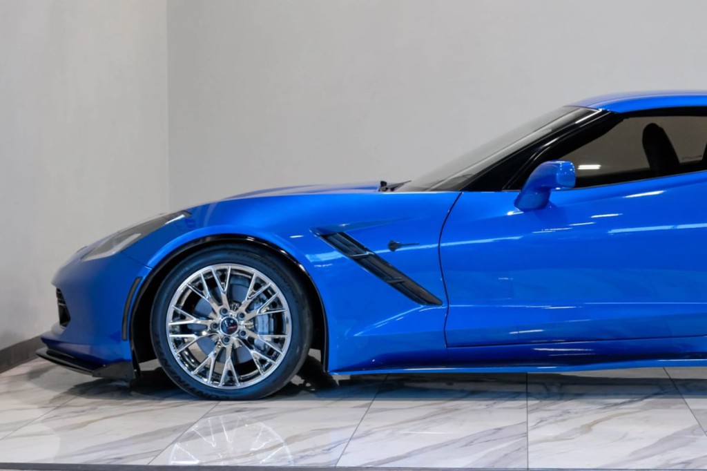 2014 Chevrolet Corvette Image 15