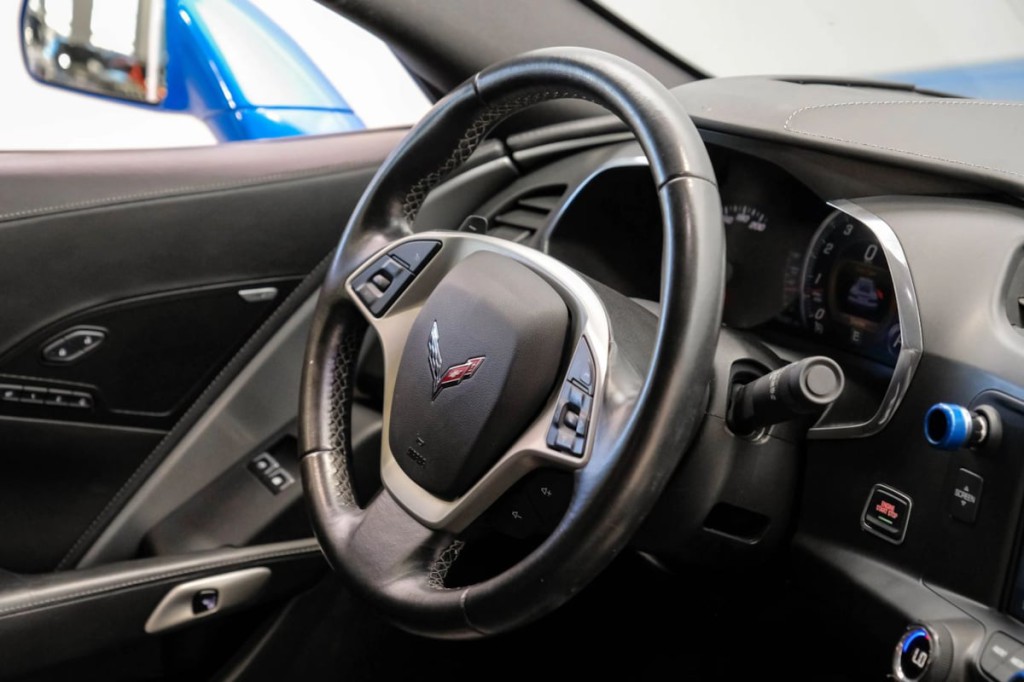 2014 Chevrolet Corvette Image 18