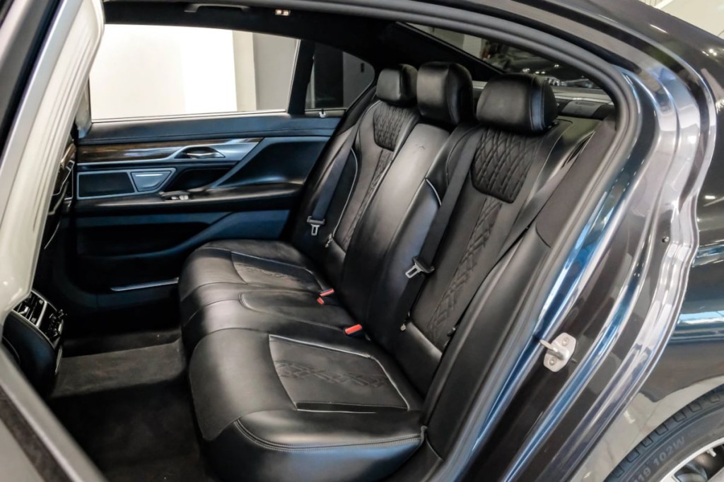 2016 BMW 7 Series Image 49