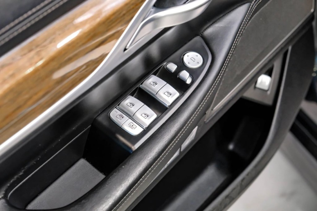 2016 BMW 7 Series Image 54