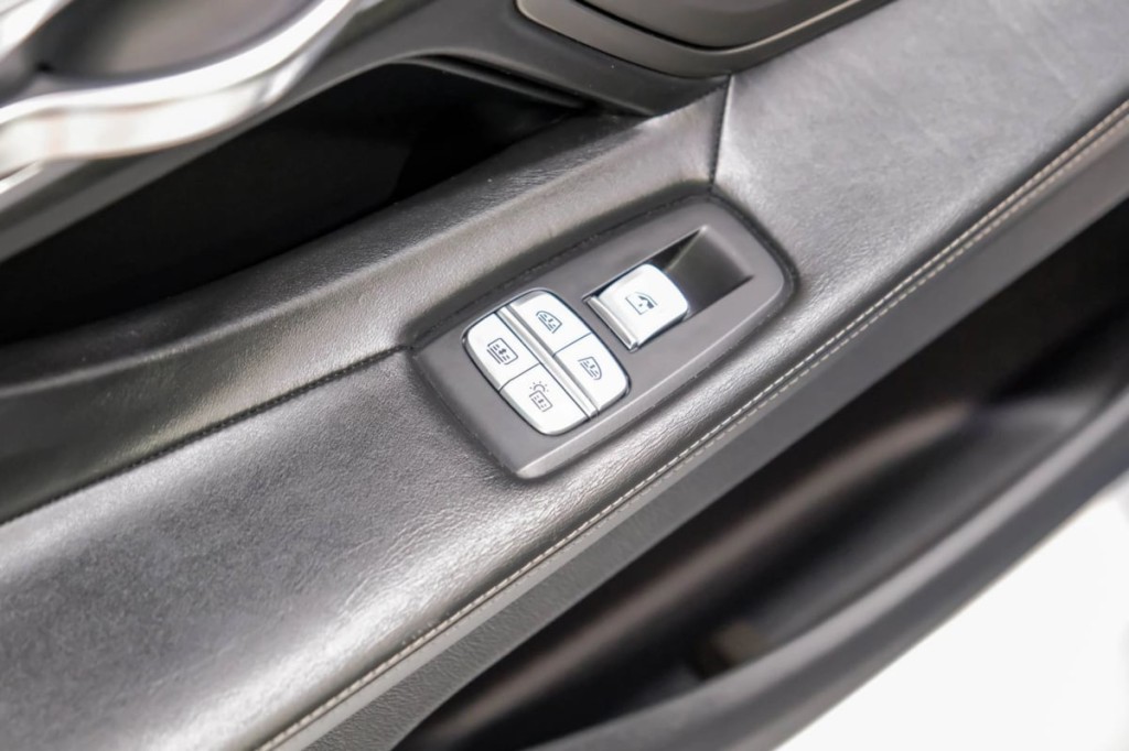 2016 BMW 7 Series Image 57