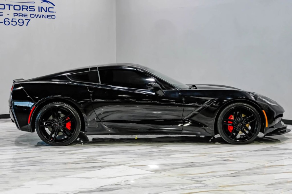 2014 Chevrolet Corvette Image 8
