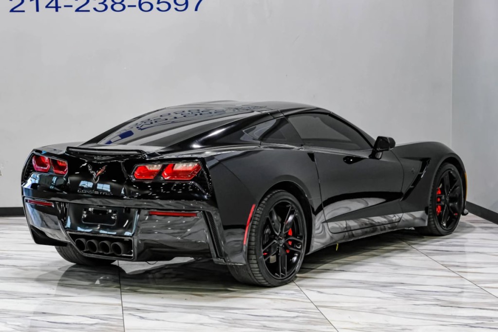 2014 Chevrolet Corvette Image 9