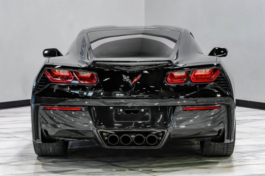 2014 Chevrolet Corvette Image 10