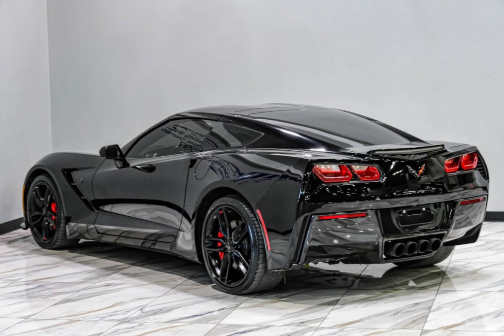 2014 Chevrolet Corvette Image 11