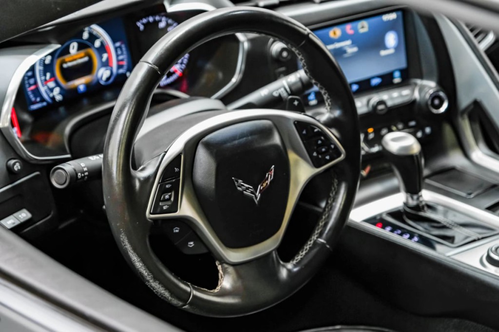 2014 Chevrolet Corvette Image 17