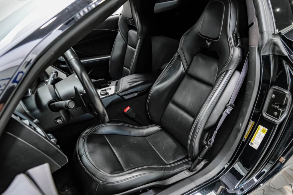 2014 Chevrolet Corvette Image 29