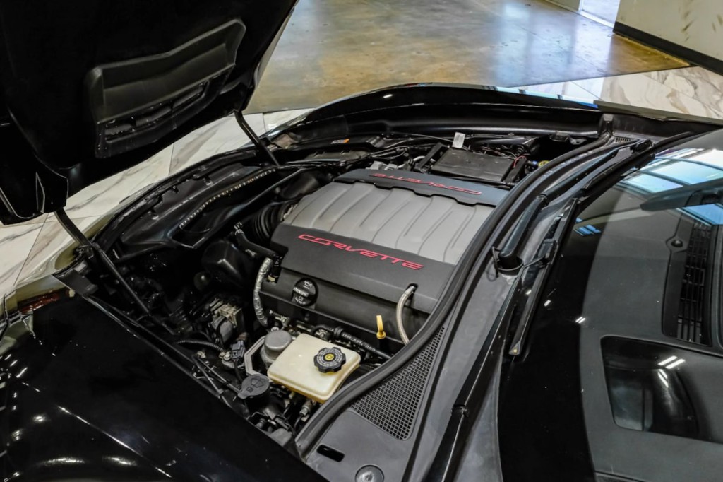 2014 Chevrolet Corvette Image 38