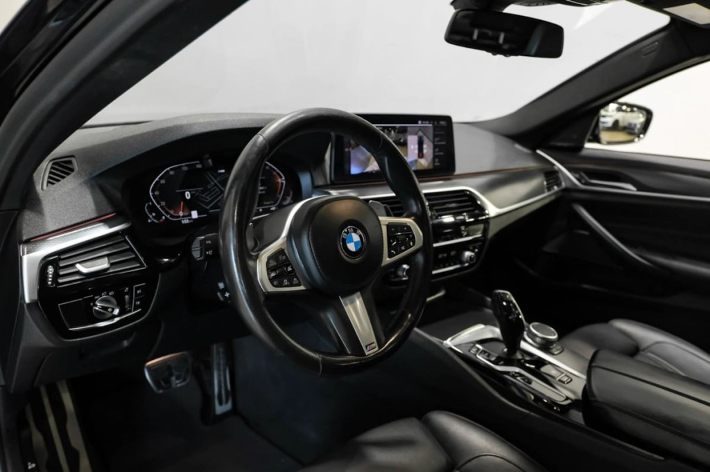 2021 BMW 5 Series Image 4