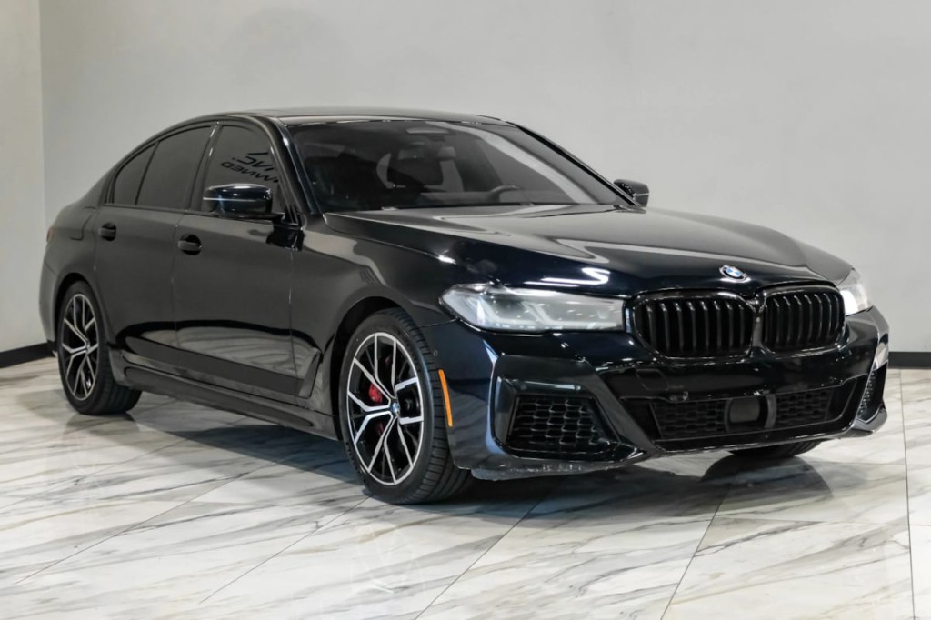 2021 BMW 5 Series Image 10