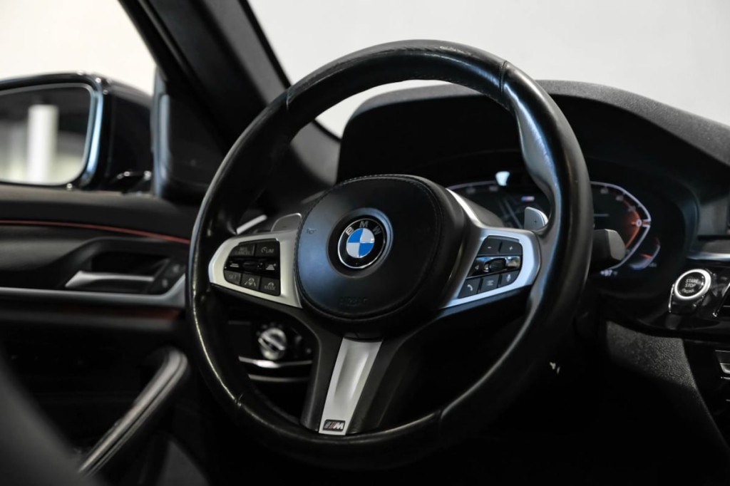 2021 BMW 5 Series Image 20