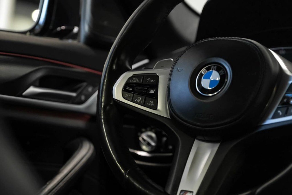 2021 BMW 5 Series Image 21