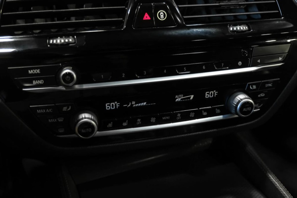 2021 BMW 5 Series Image 29
