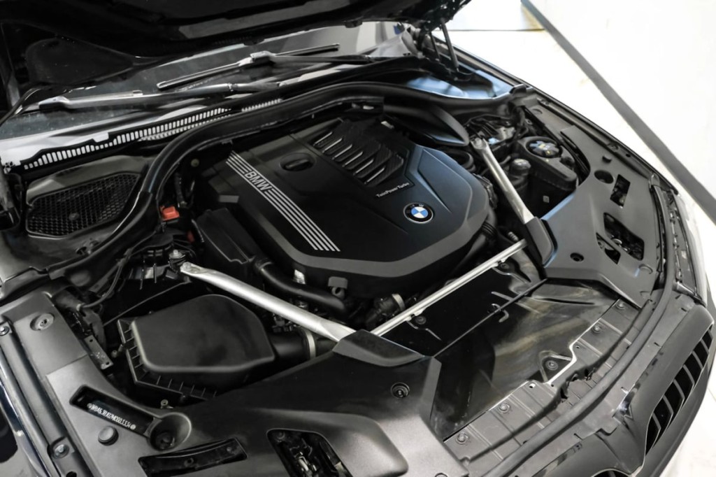2021 BMW 5 Series Image 48