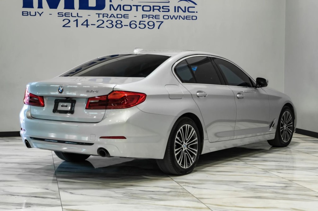 2017 BMW 5 Series Image 10