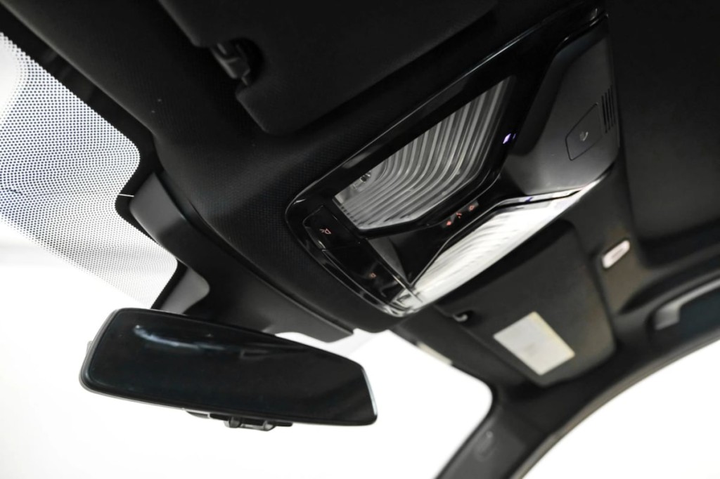 2017 BMW 5 Series Image 29