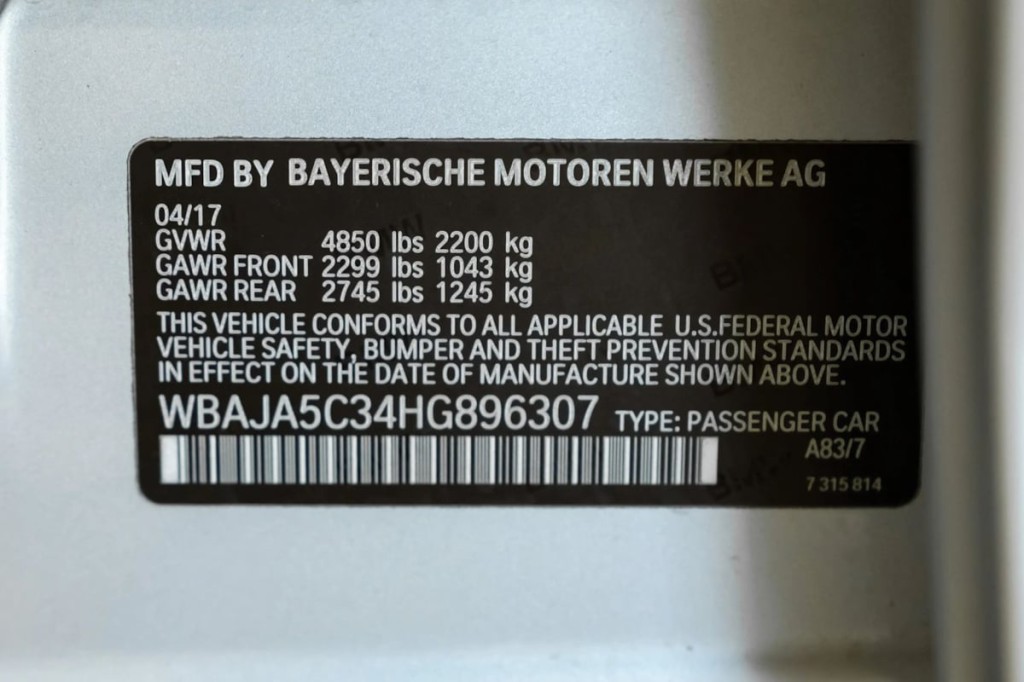 2017 BMW 5 Series Image 57