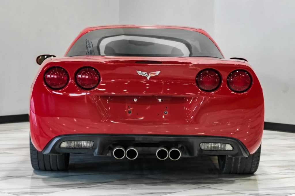 2006 Chevrolet Corvette Image 9