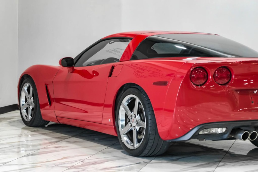 2006 Chevrolet Corvette Image 11