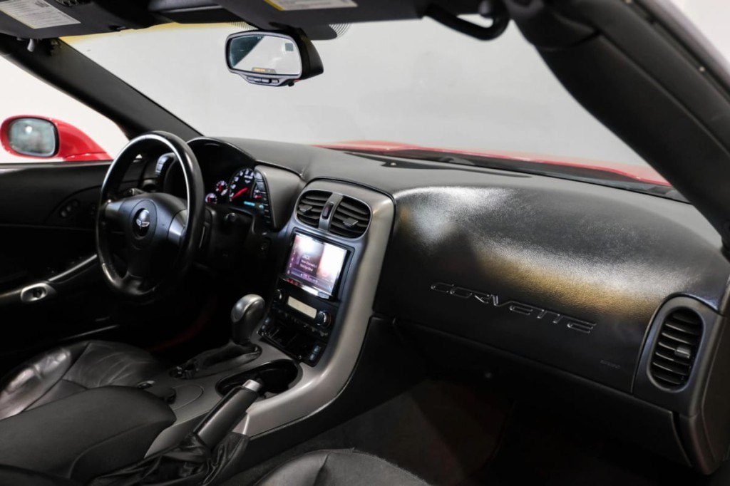 2006 Chevrolet Corvette Image 13