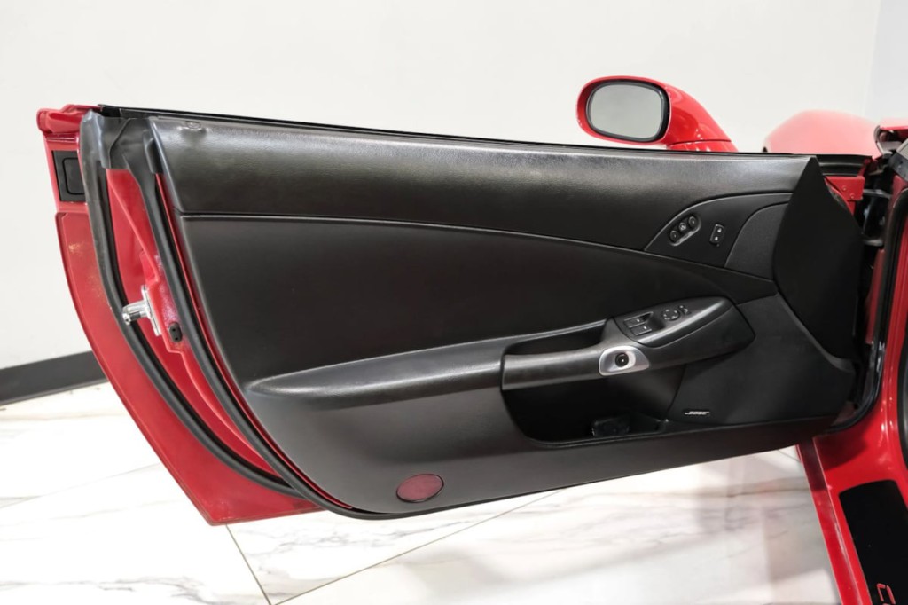 2006 Chevrolet Corvette Image 26