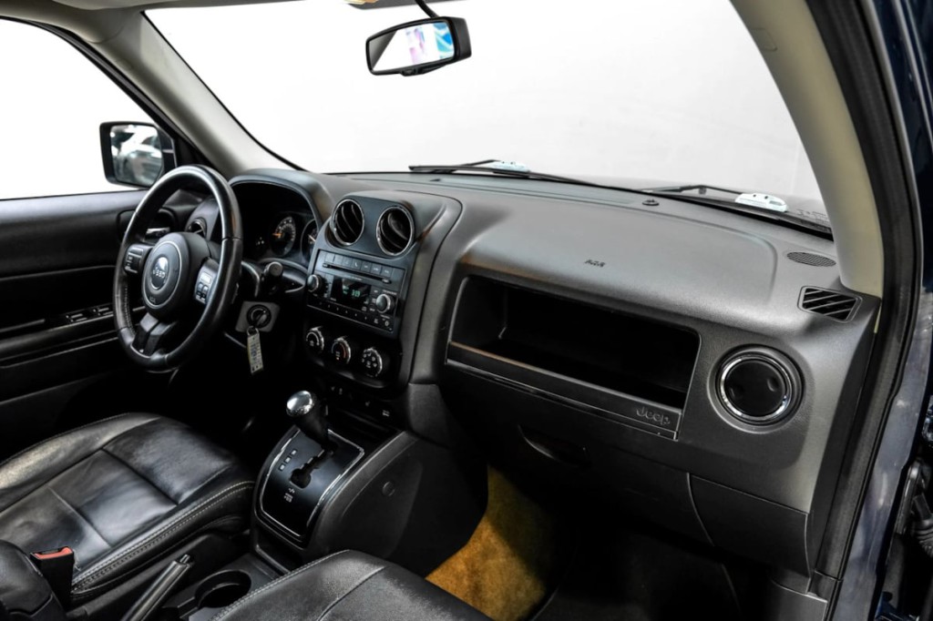 2016 Jeep Patriot Image 14