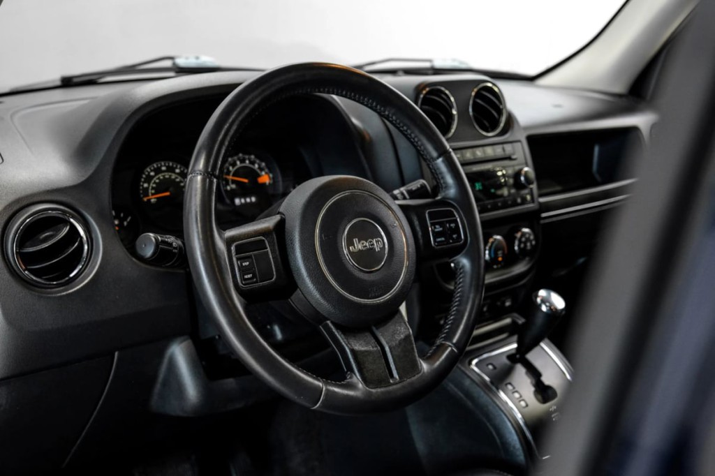 2016 Jeep Patriot Image 17