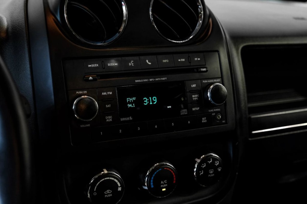 2016 Jeep Patriot Image 24