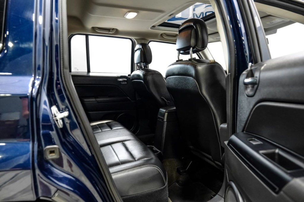 2016 Jeep Patriot Image 31