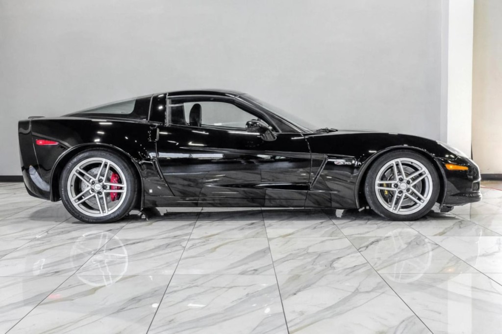 2007 Chevrolet Corvette Image 10