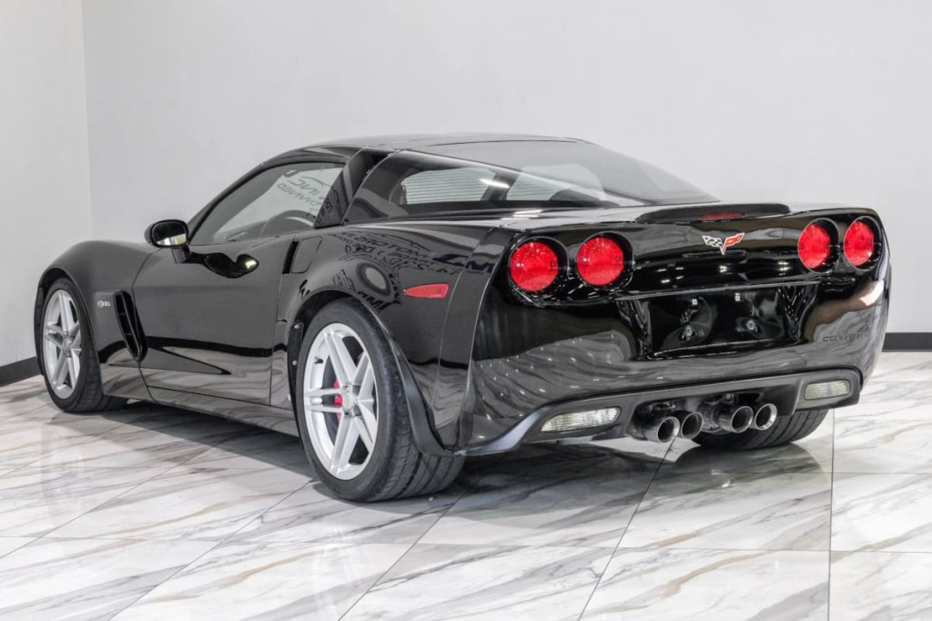 2007 Chevrolet Corvette Image 15