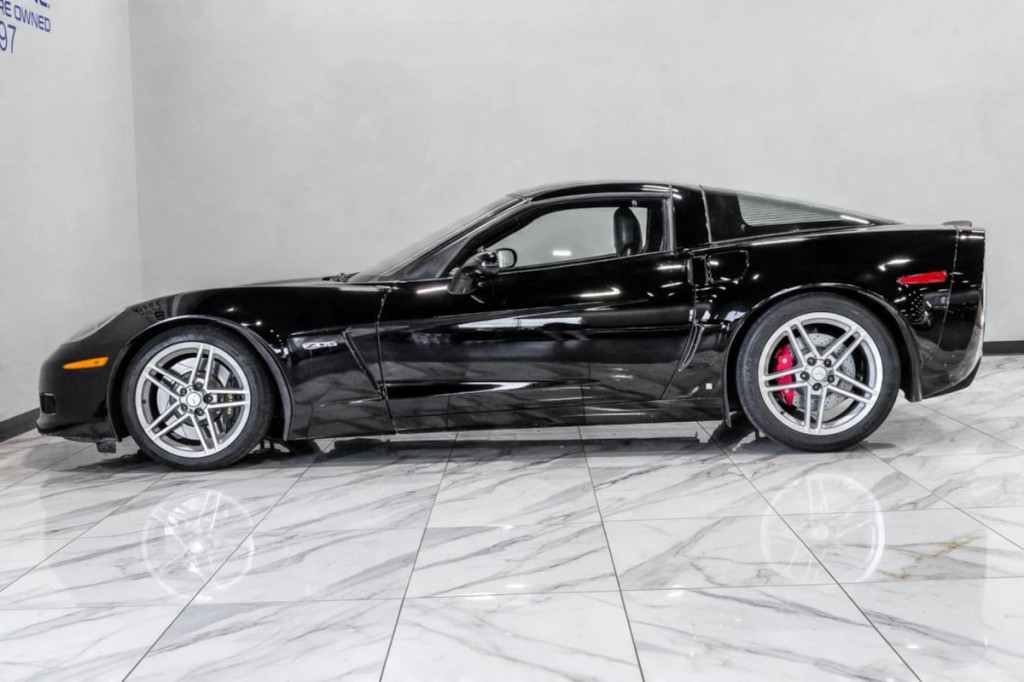 2007 Chevrolet Corvette Image 16