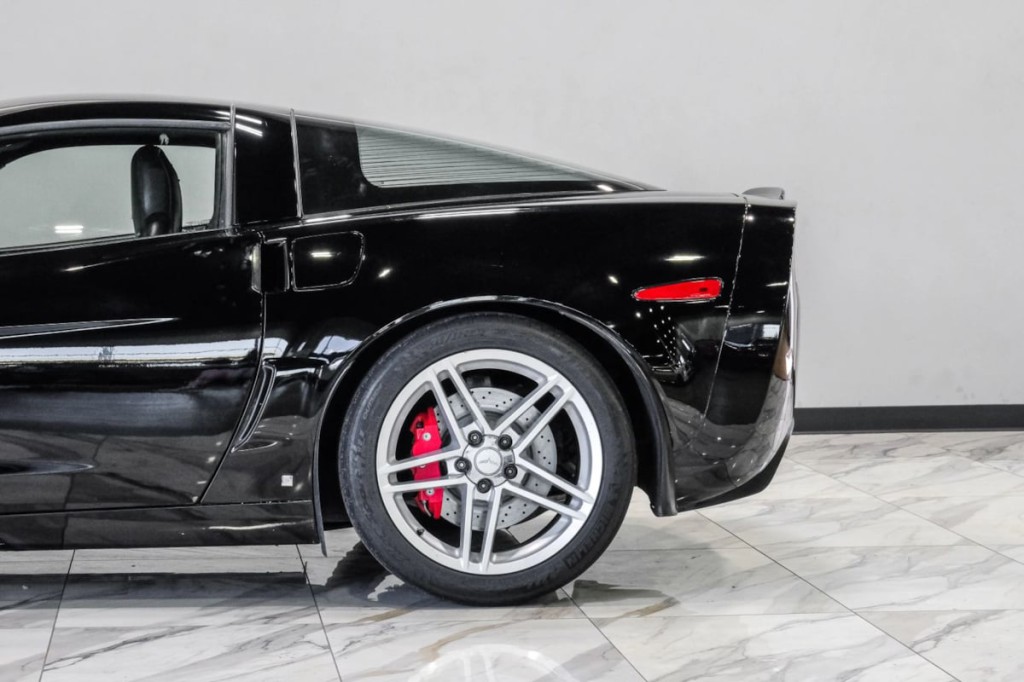 2007 Chevrolet Corvette Image 18