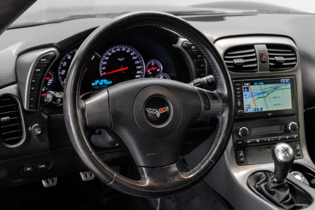 2007 Chevrolet Corvette Image 21