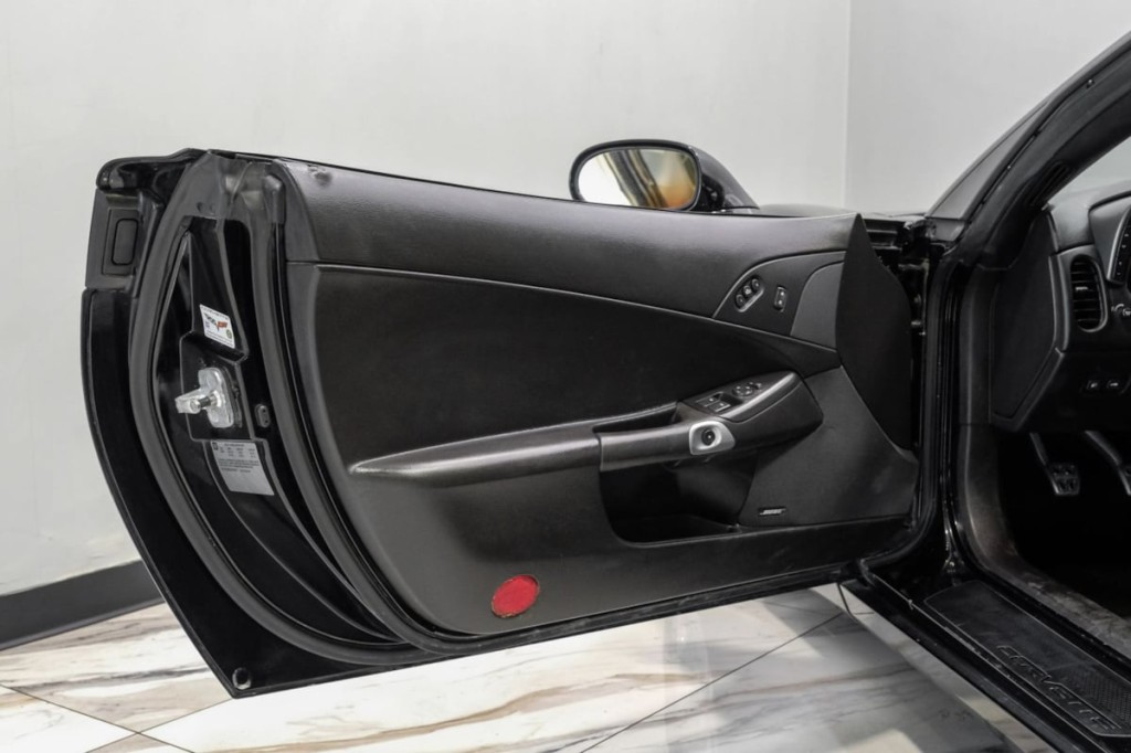 2007 Chevrolet Corvette Image 40