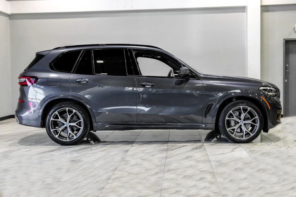 2020 BMW X5 Image 9