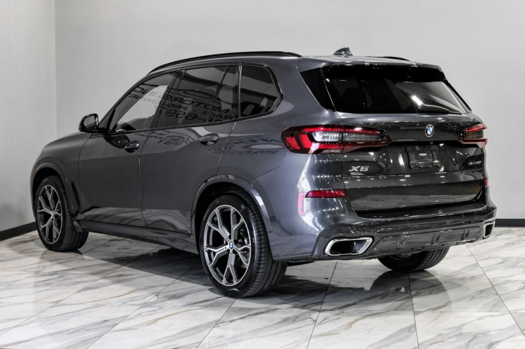 2020 BMW X5 Image 12