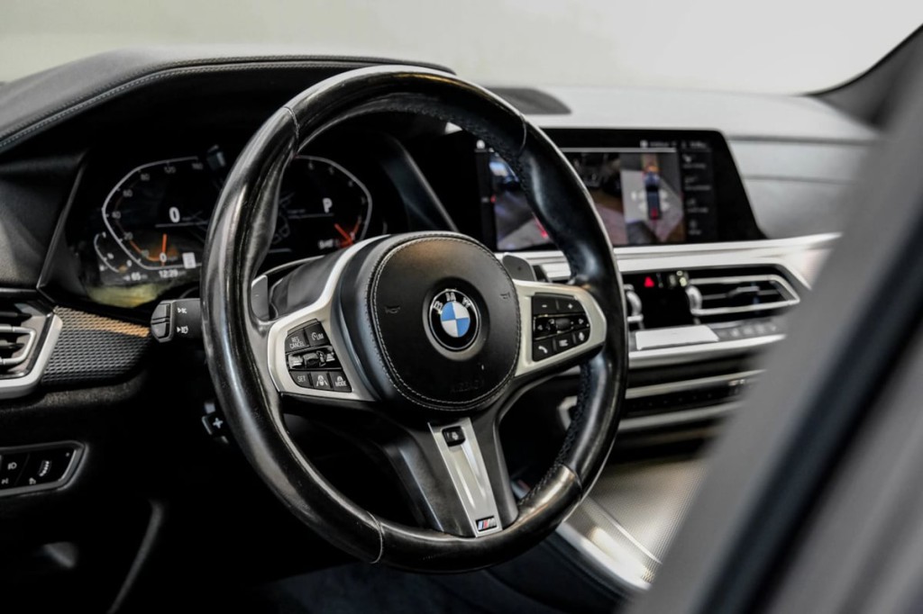 2020 BMW X5 Image 17