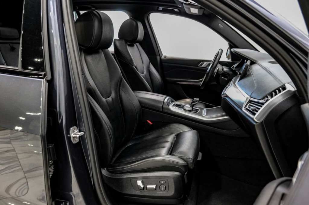 2020 BMW X5 Image 40