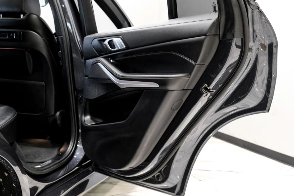 2020 BMW X5 Image 54