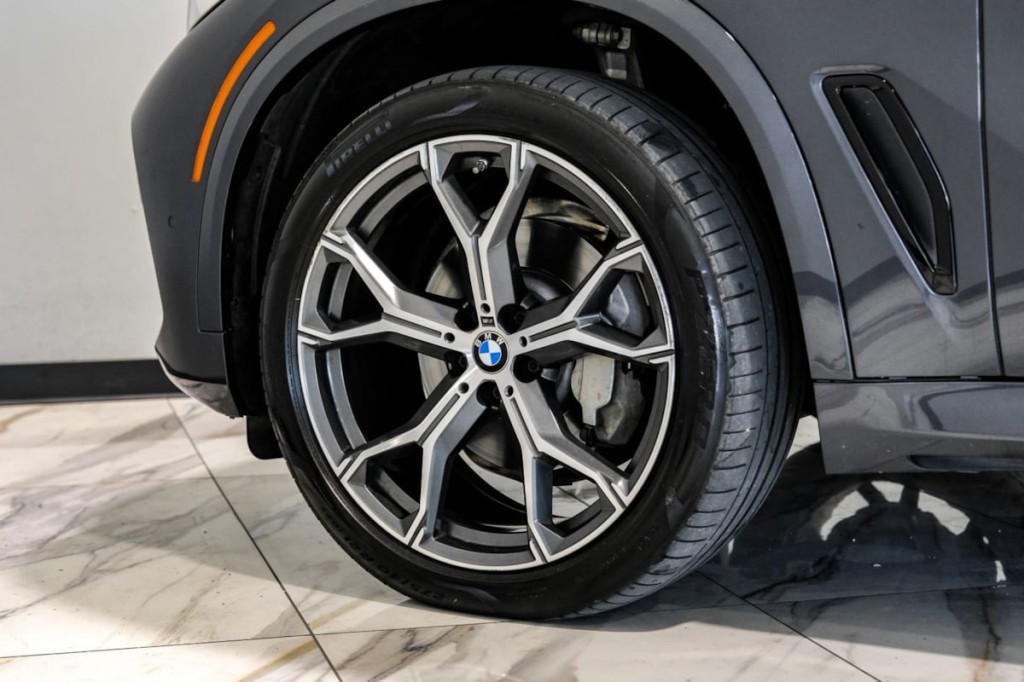 2020 BMW X5 Image 61