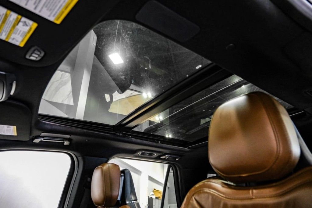 2022 Lincoln Navigator Image 6
