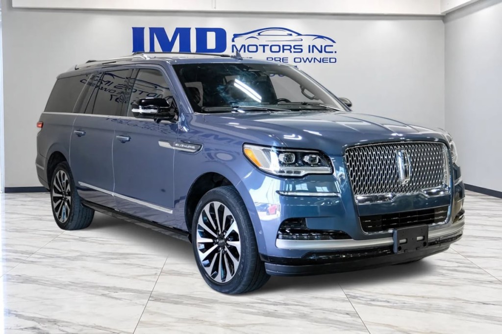 2022 Lincoln Navigator Image 8