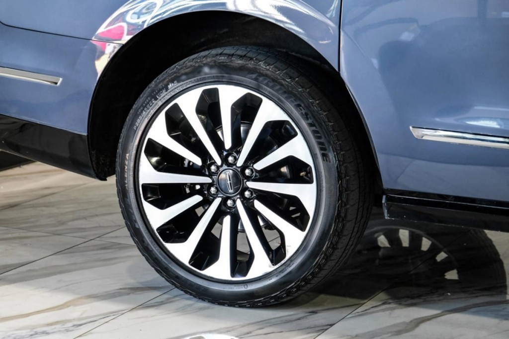 2022 Lincoln Navigator Image 71