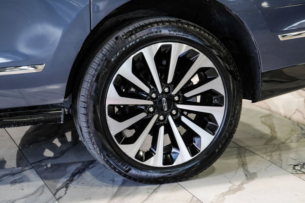 2022 Lincoln Navigator Image 74