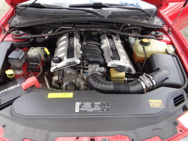 2004 Pontiac GTO Image 14